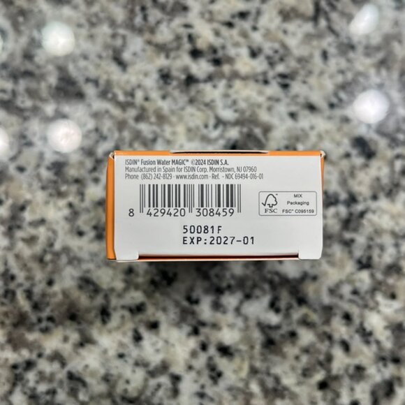 ISDN Fusion Water Magic SPF 40 - Picture 5 of 5